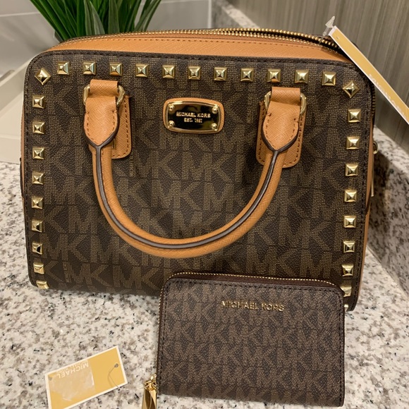 Michael Kors Purse and Wallet Bundle - Picture 2 of 6